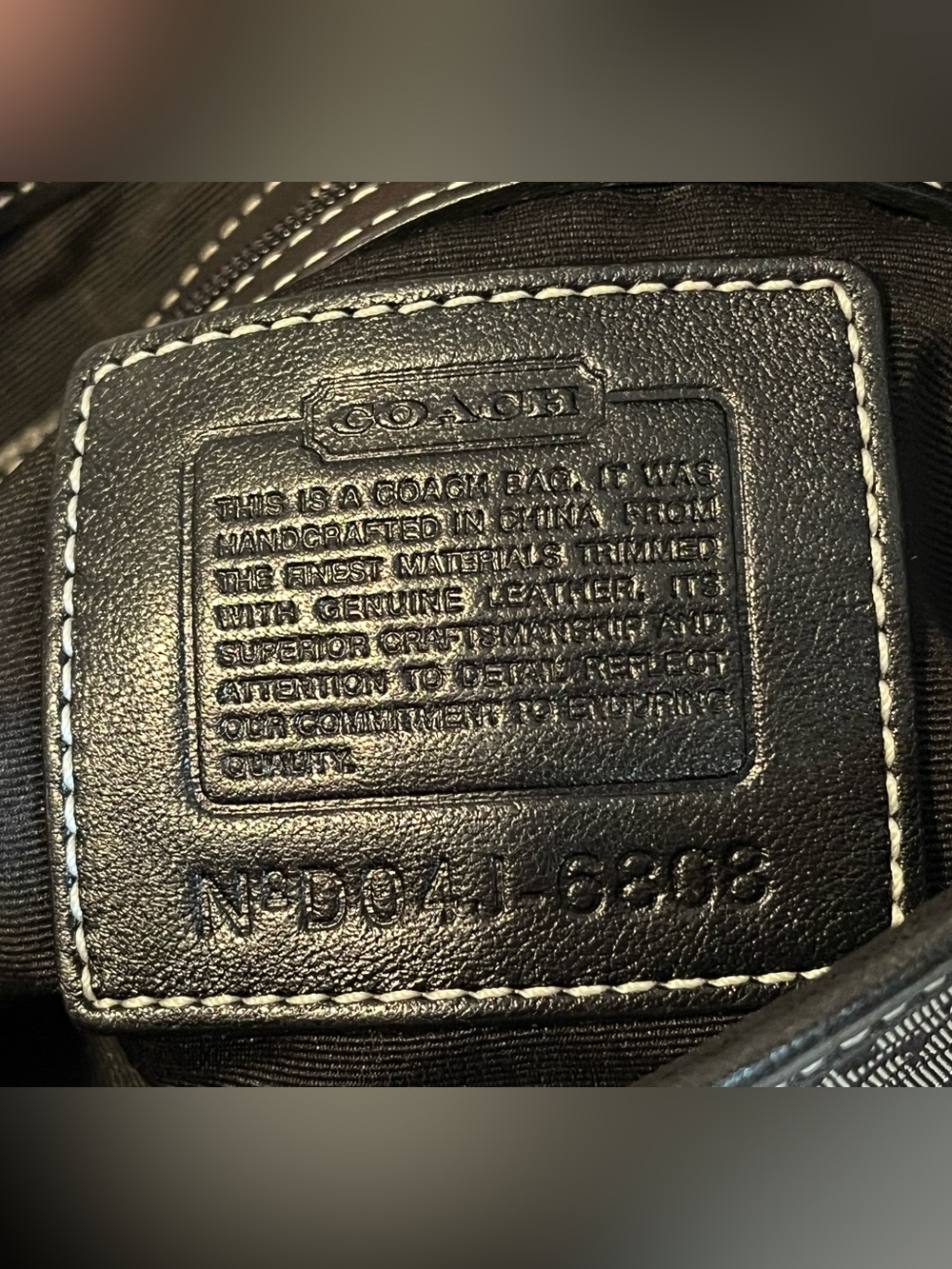 COACH Y2K black small signature shoulder bag - Picture 8 of 9
